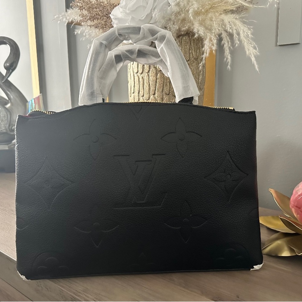 Beautiful crossbody bag! 😍